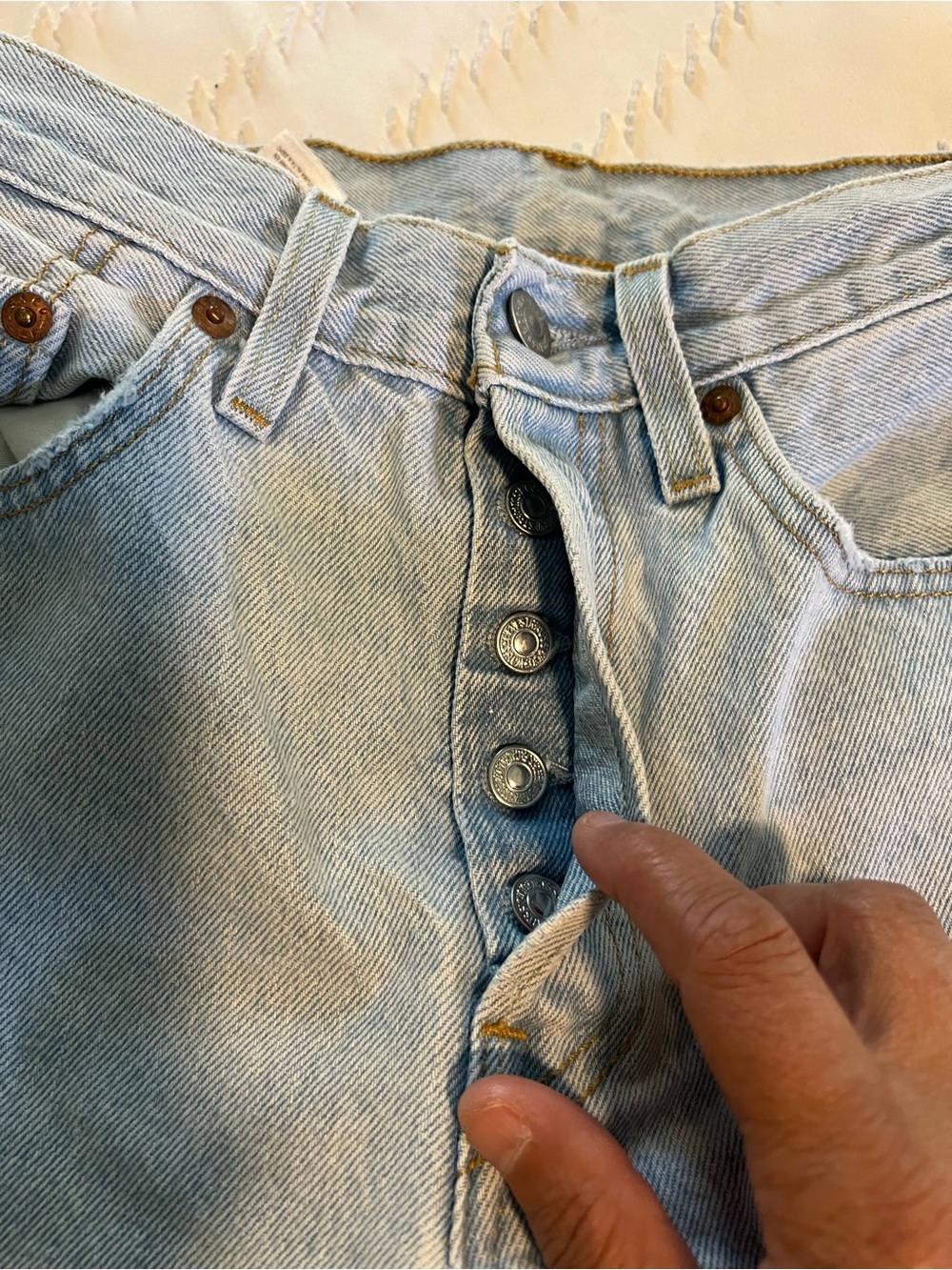 Levi's 501 Light Wash Women's Straight Leg Jeans - Picture 6 of 11